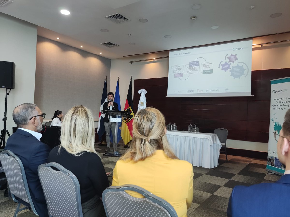 OLACDEORG's tweet photo. 👩🏫#AHORA #ETRELA ⚡️#Capacitación #EnergíasRenovables #RepúblicaDominicana 🇩🇴
"El proyecto ETRELA busca generar un efecto multiplicador, capacitando futuros capacitadores en aspectos claves vinculados con las energías renovables y la eficiencia energética; proveyendo de equipamiento en centros demostrativos para realizar ejercicios prácticos en cuanto a la operación y mantenimiento de diferentes tecnologías y desarrollando un estudio inmersivo de la situación actual del estado de la educación y capacitación en estos temas"
➡️ Directora de Integración, Acceso y Seguridad Energética de OLADE, Gloria Alvarenga, durante la presentación de la fase II en República Dominicana del proyecto "Mejorar, Aumentar y Facilitar el Acceso a la Educación y Capacitación en Energía Renovable en América Latina" (ETRELA, por sus siglas en inglés)
@GermanAmbDR
@GomezDelGiudice
@renac_ag
@GalvarengaG
@global_factor
@RobalsdqAlvarez
@AntonioAlmonteR
@energiayminasrd