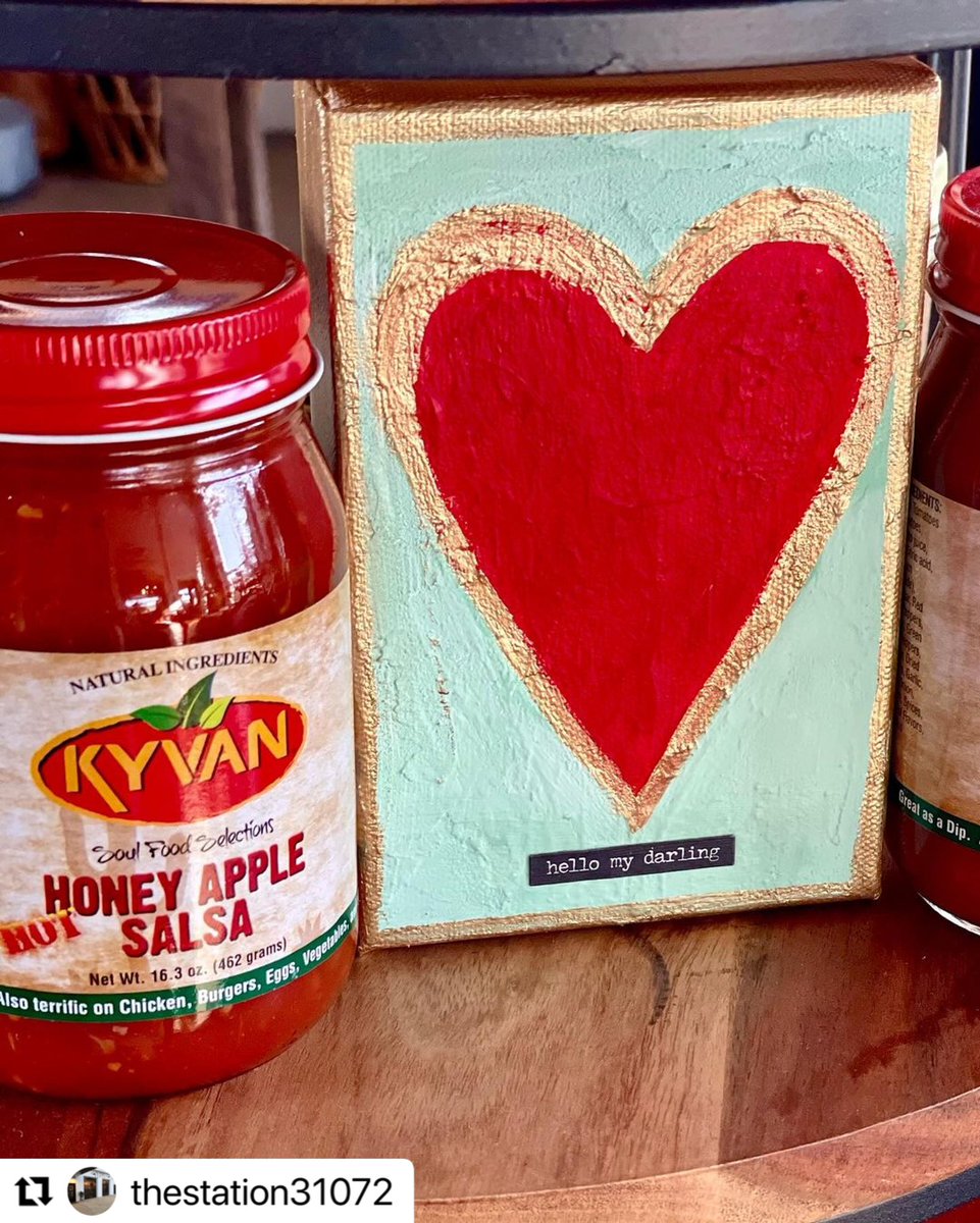 KYVAN82's tweet photo. Well #mydarlings we have made it to the #weekend 💘💗🎉
@thestation31072 
#byebyejanuary #hellofebruary #weekendvibes #comeseeus #supportlocalartists #talentedmakers #handmadegifts #oliverfarmartisanoils #straightoffthefarm #thestation31072 #pittsga https://t.co/VpowatkOt8