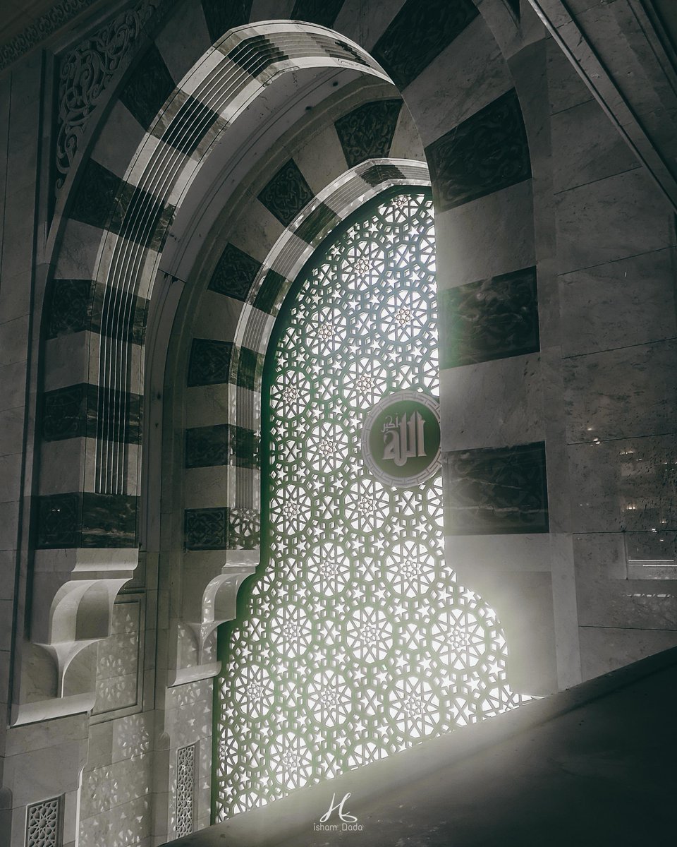 makkahregion's tweet photo. #صور 📸
.
جمال العمارة في #المسجد_الحرام 🕋
.
تصوير: هشام دادا https://t.co/5Yev5ioKT9