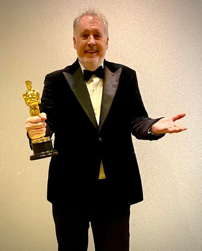 Tuvimos la suerte de trabajar con Mark Gustafson, un tipazo, talentoso y ecuánime, una figura del mundo de la animación. Se fue demasiado pronto. QEPD