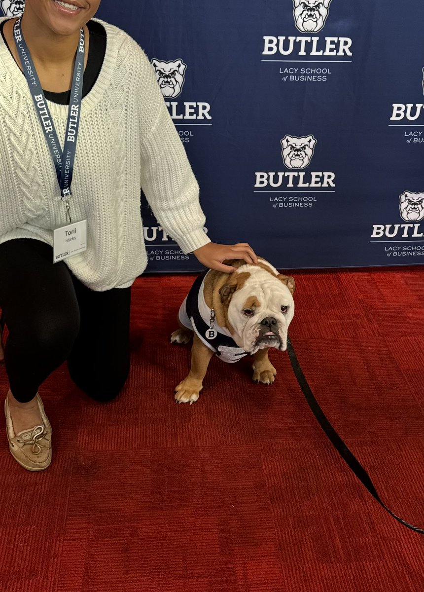 ToriiStarks's tweet photo. Lacy Business Scholars Event!!!
#Butlerbound #butler https://t.co/3YFxeUwMIS