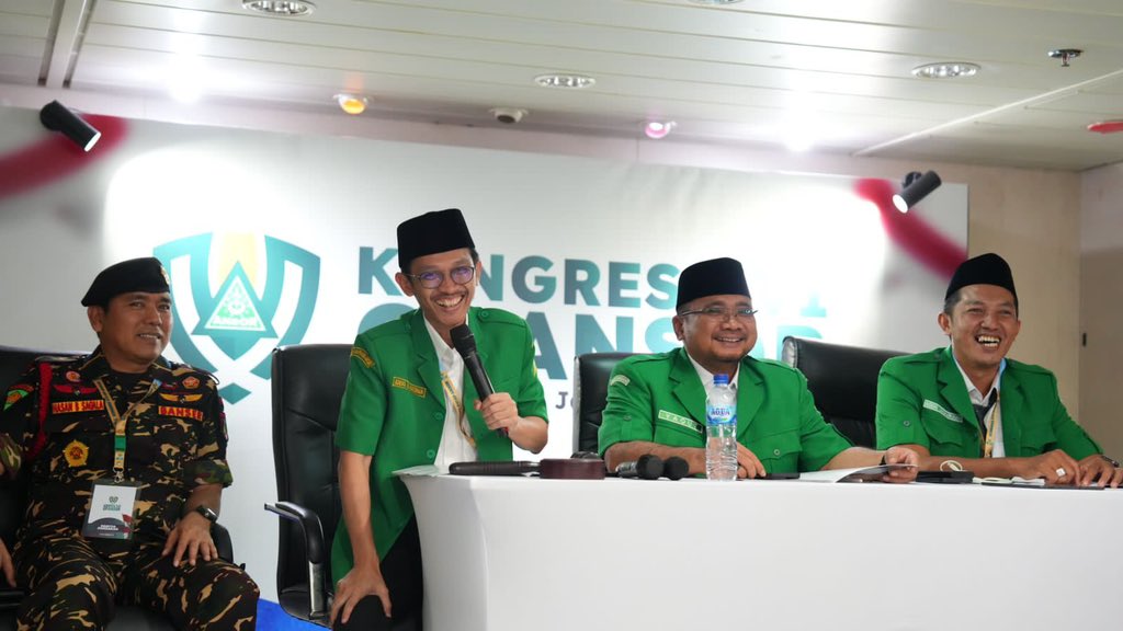 bieb toev tweet media