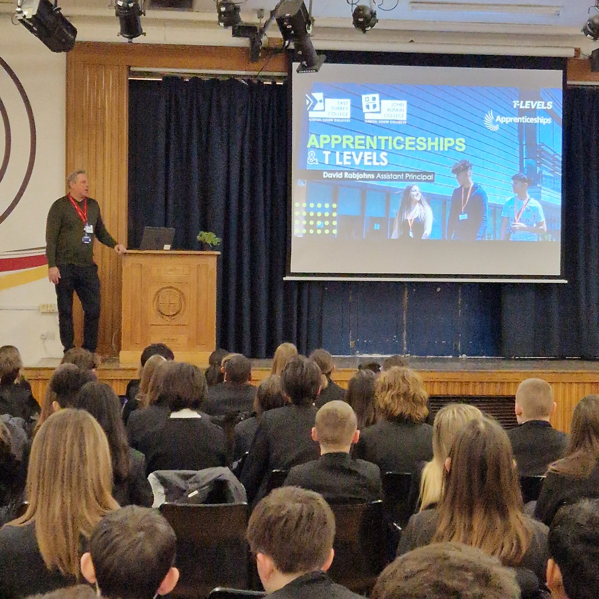 A big thank you to David Rabjohns, Assistant Principal from East Surrey College, who visited us yesterday to provide Year 8 with further information about Apprenticeships and T Levels👏