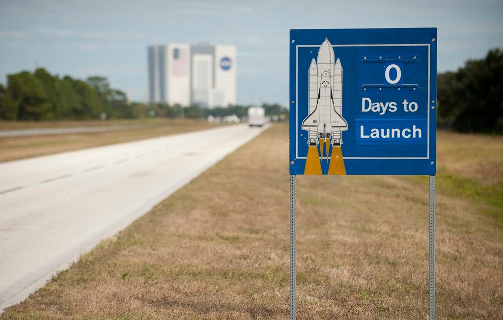 NASAInterns's tweet photo. Today is the day. 🚀

Our summer 2024 internship applications close today—Friday, Feb. 2. We’d love for you to launch your @NASA career with us! 

Apply at https://t.co/pUmAlqhkvB https://t.co/Q4VOn0cqsO