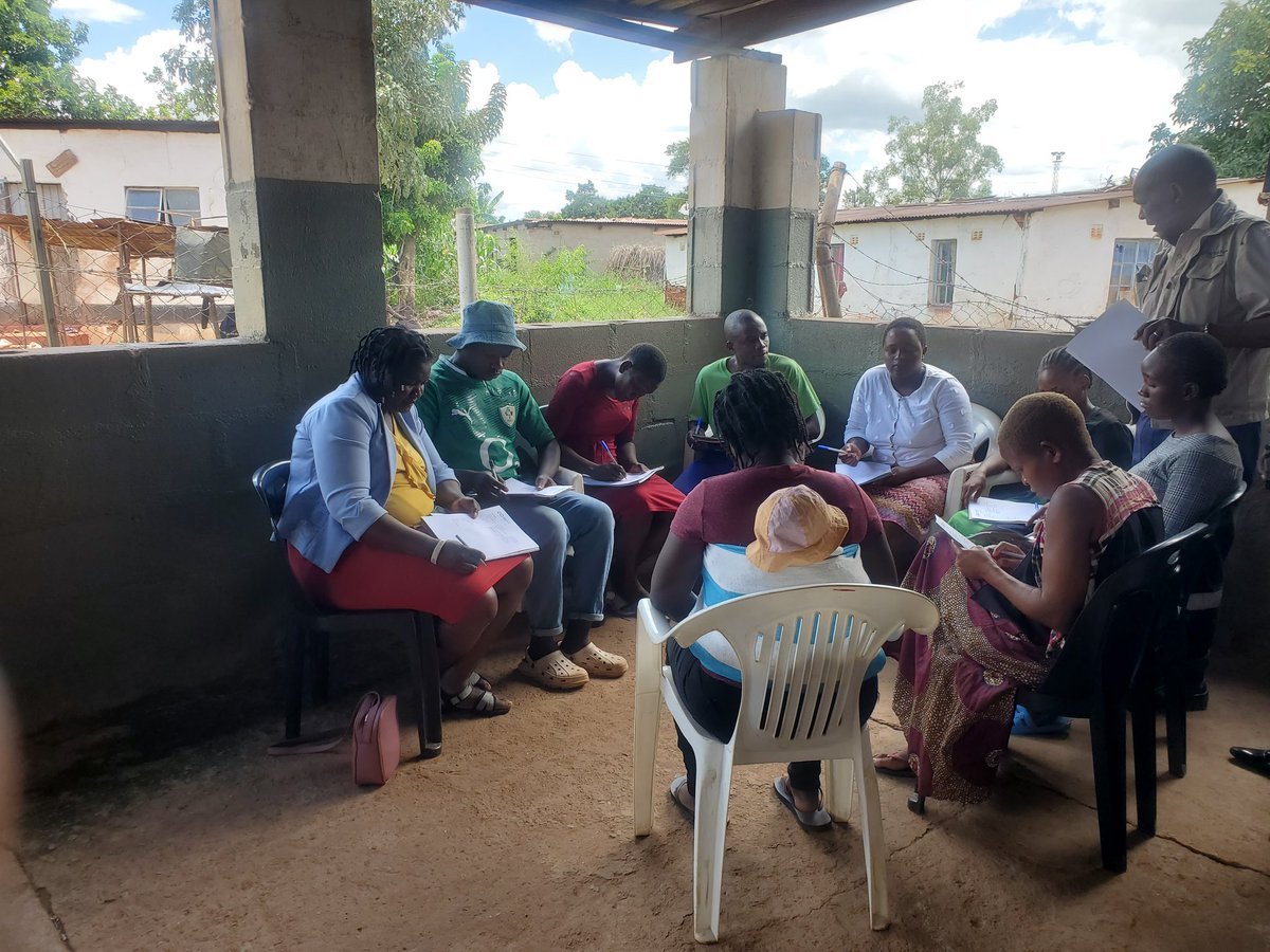 In preparation for the Ecomic Empowerment project targeting teen mothers and young women the beneficiaries were trained on money saving schemes, business management, group dynamics etc
#EndingVAWG #EconomicEmpowement