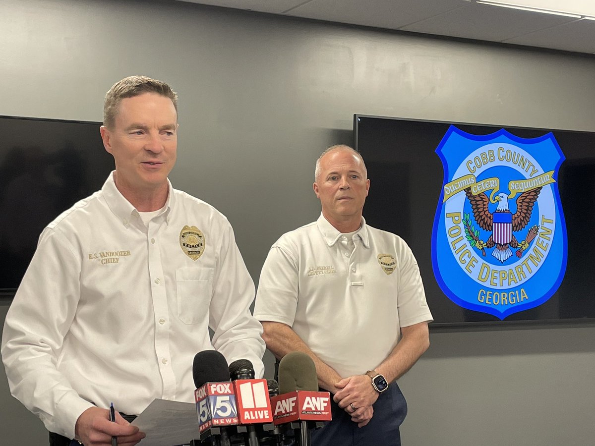 Cobb PD updating info about arrest in McEachren High parking lot. 17 yr old Scott Forr ID as gunman. Another suspect still on the run. 2 injured. Live report at 10 on <a href="/GoodDayAtlanta/">Good Day Atlanta</a>. <a href="/FOX5Atlanta/">FOX 5 Atlanta</a>