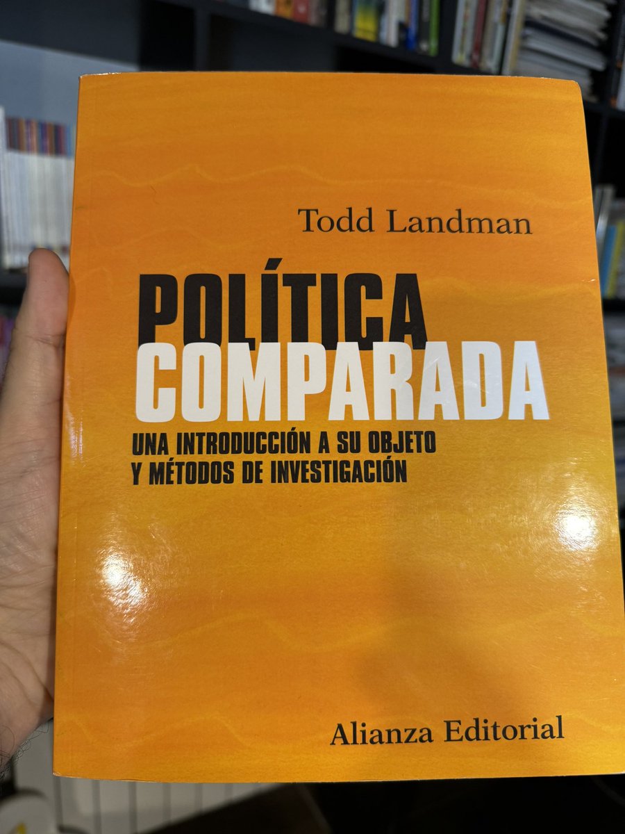 Que recomendable libro para la docencia. Serio, profundo, pedagógico. Y mas para estimular miradas que expandan el análisis mas allá de un contexto en particular.