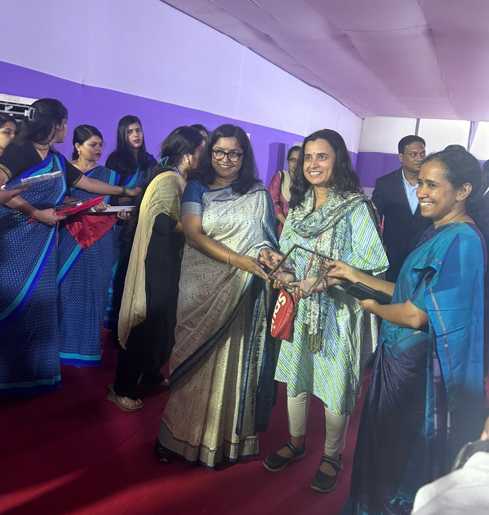 PiramalSoL's tweet photo. Honored to share that @PiramalFdn was invited to prestigious state-level felicitation ceremony, #MukhyamantriSikhyaPurashkar held by Govt of Odisha on 1st Feb. 2024! We are grateful for this recognition &amp; remain committed to our mission of empowering communities through education https://t.co/oXaFqgVKSD