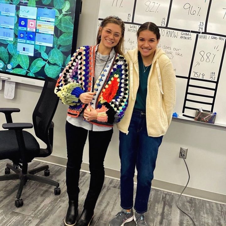 USD475's tweet photo. 💙 Making a Difference: Junction City High School world history and global affairs teacher Jillian Reilly recently had her day made as junior Audrey Baskerville surprised her with a beautiful crocheted sweater she had been working on. #ThriveIn475 https://t.co/3CbsdcUkXx