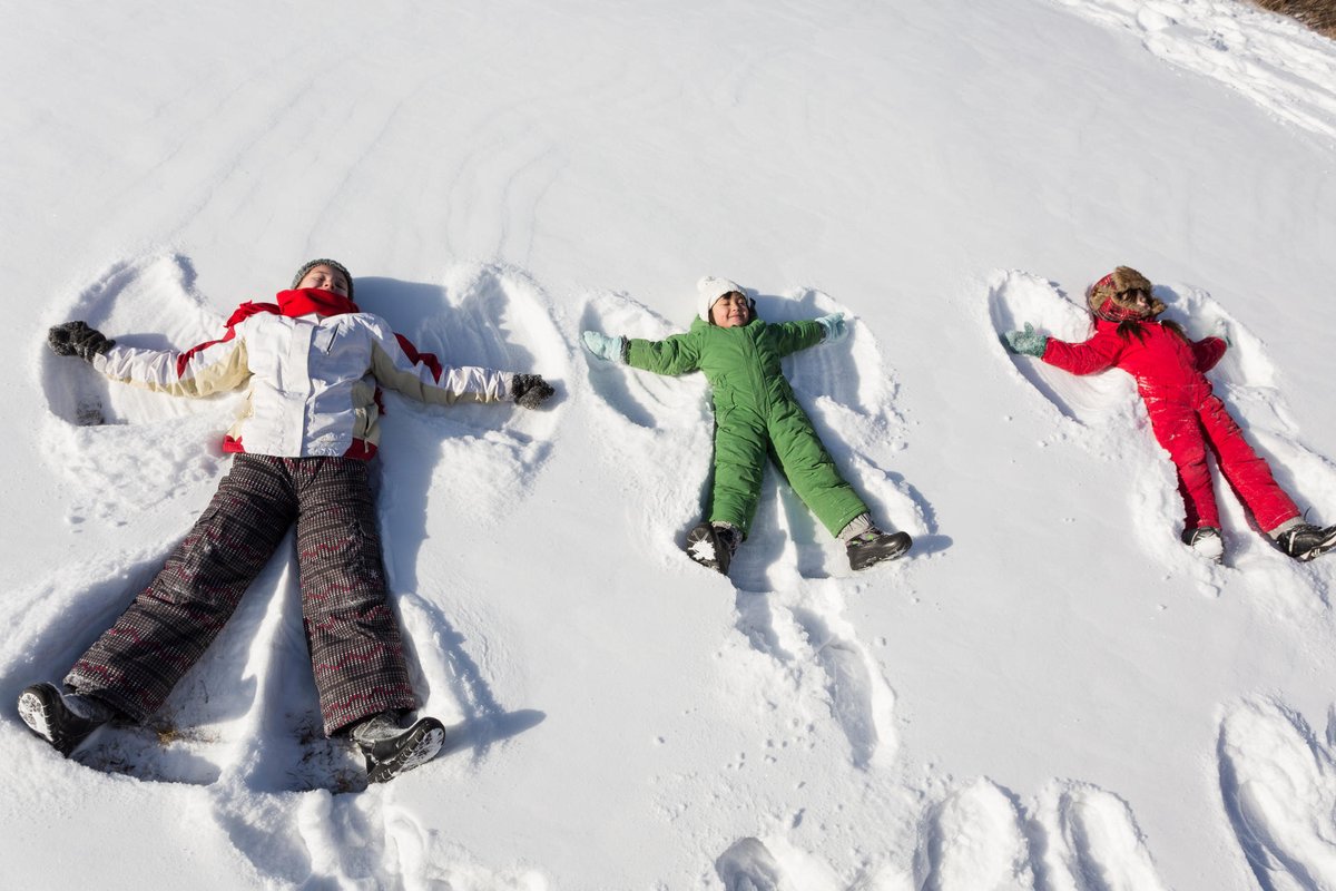 Planning a trip to #ElkIslandNP soon? ❄️ Familiarize yourself with the important winter safety tips before heading out. Be aware of ice thickness and dress for the weather! ☃️ For more winter safety tips 🔗 ow.ly/oj8450MyXil