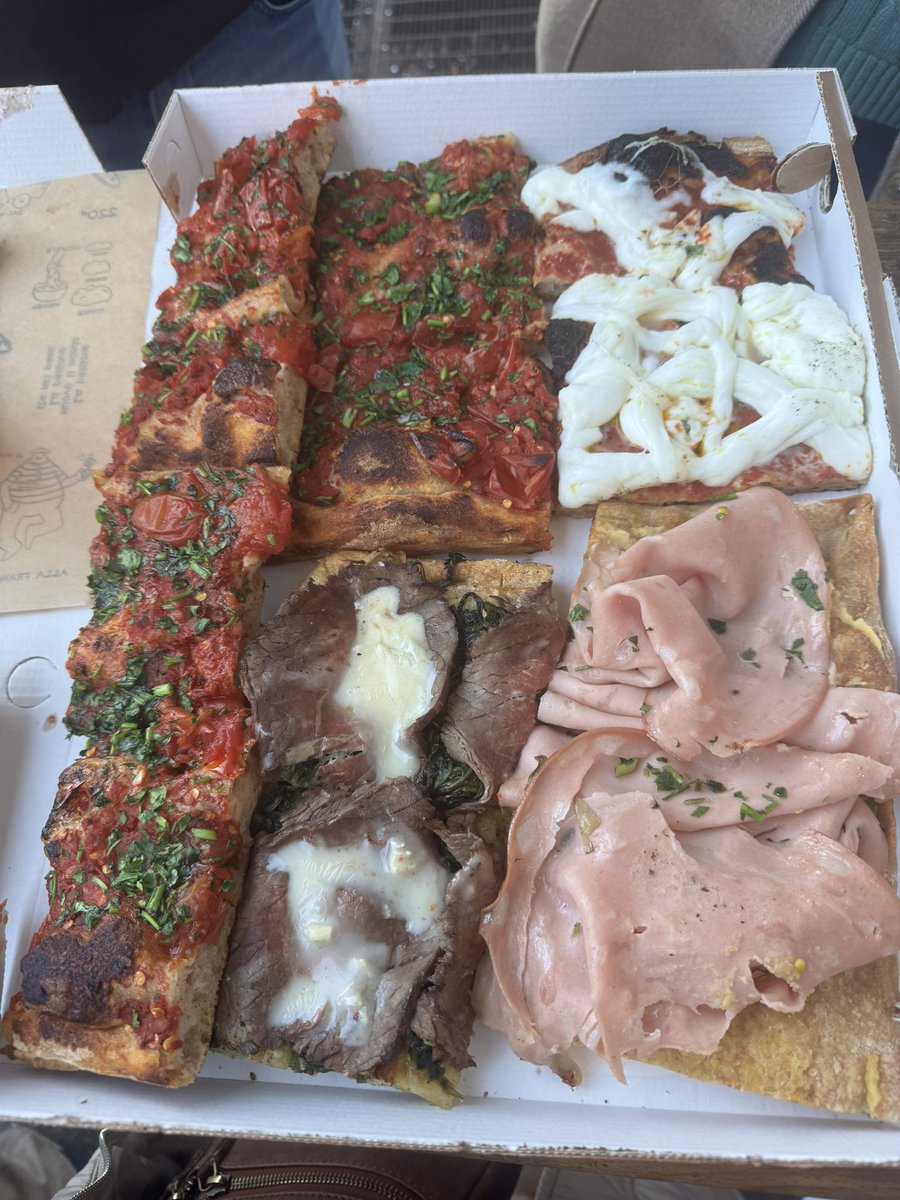 HanmanTracey's tweet photo. Thanks for the recommendation @fredsirieix1 awesome pizza x
#bonci#wheninrome https://t.co/0nvvPAkGZc