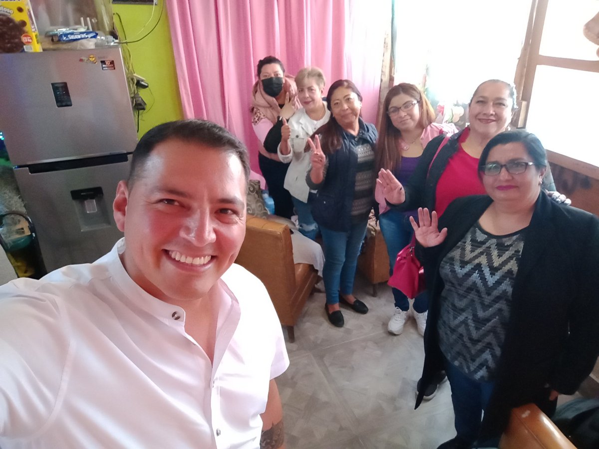 "La vida solo puede entenderse mirando hacia atrás; pero debe vivirse mirando hacia delante."
Recuerda que hoy será un excelente día #FelizViernes #EquipoADMM