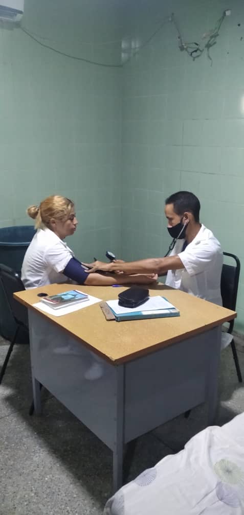 cubacooperaven's tweet photo. · Barrio Adentro es un Sistema de Salud sin precedentes en la historia, que nos ha permitido enfrentar el COVID-19 con la mejor arma: el amor y la solidaridad,estado Apure #CamiloVive #CubaPorLaVida @cubacooperaven @MINSAPCuba @japortalmiranda https://t.co/yi5xsXhMvY