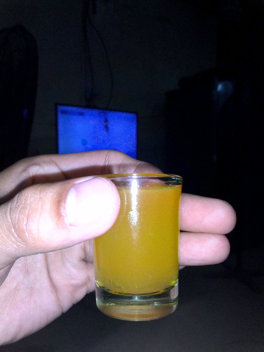 jerlarevalo_28's tweet image. Magkaibang mundo pinag-isa ng tagay. 🍻😅