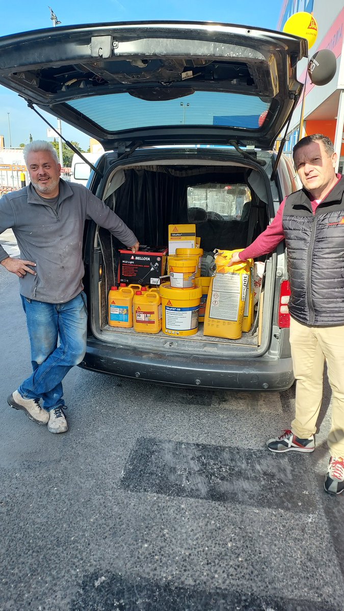 RafaTortajada's tweet photo. Ya tenemos ganador del lote de productos @SikaSpain y batidora de mortero @BellotaTools, gracias a @obramat_es Massanasa Valencia y a todos los participantes que han acudido a la #Sikaravana. https://t.co/FJ6ed0kNfh
