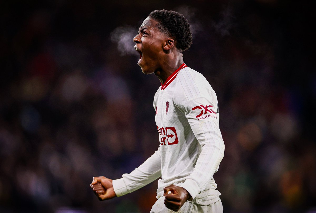 UnitedStandMUFC's tweet photo. 🚨 The Ghanaian FA are trying to persuade Kobbie Mainoo to represent Ghana in international football. [@hirstclass] #mufc https://t.co/GEqew2pKKr