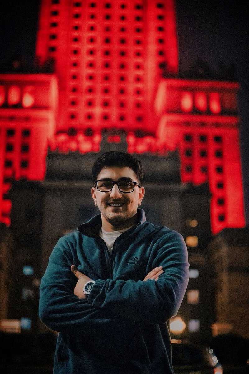 🇦🇿 Bu gün 2 fevral - Azərbaycan Gəncləri Günü münasibətilə indiyədək olan fəaliyyətimə görə Azərbaycan Respublikası Gənclər və İdman Nazirliyi tərəfindən "İLİN GƏNCİ" fəxri adına layiq görüldüm.
Göstərilən diqqət və qayğı üçün cənab nazir Fərid Qayıbova təşəkkür edirəm.