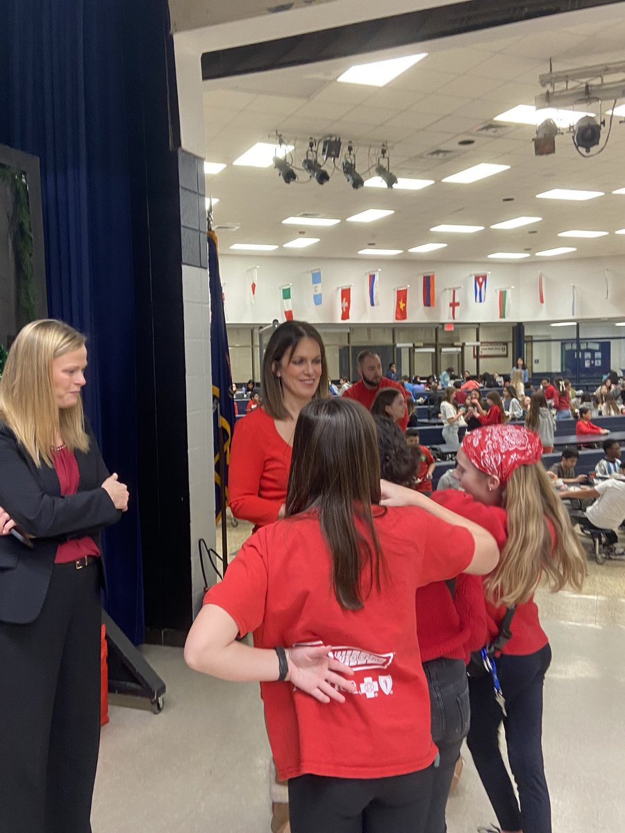 Mrs.Holtz tweet media