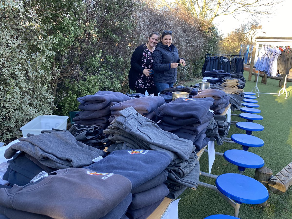 What a great way to have fun, raise money and support the community - a cake & uniform sale @stjudeslambeth #Lambeth #HerneHill #Brixton #PTA @Parentkind 🎂 🧁 🍰 🎂 🧁 🍰 🎂 🧁 🍰 👕👖👔👕👖👔👕👖👔👕 (notice no photos after the sale began…. #pandemonium)