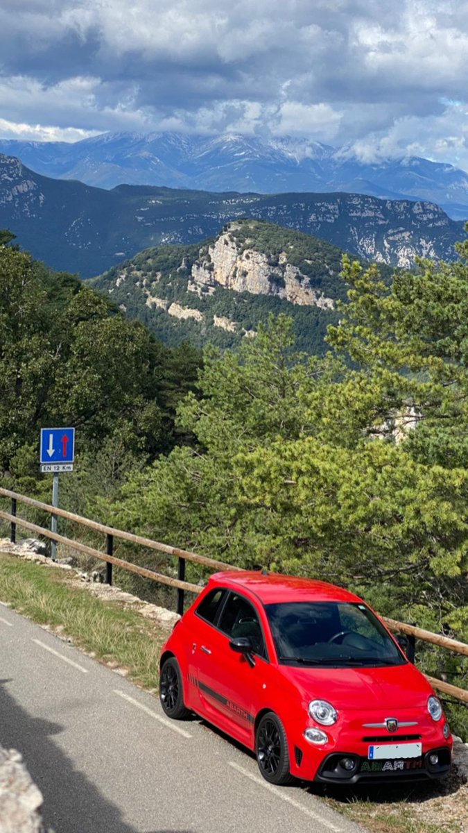 ShoryCoi's tweet photo. @Meugalego Tuve este 595 de 2017, una preciosidad, pero en general te vas dando cuenta de que la calidad del coche, sobretodo los interiores, son muy mejorables, peeeeeeeero, lo volvería a comprar 1000 y una veces 🦂🦂 https://t.co/zXjNfZuY5t