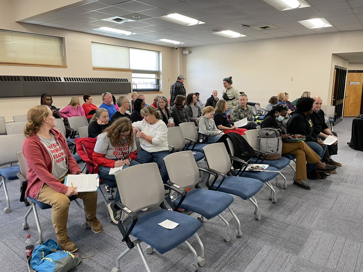 ben_bokun's tweet photo. Classified staff members with Durham Public Schools are taking their seats for the start of this afternoon’s school board meeting. They’re eagerly waiting to hear how much they’ll be paid this month and beyond. 

Here’s my story @WNCN about the options on the table: https://t.co/JYD1Myc6LL