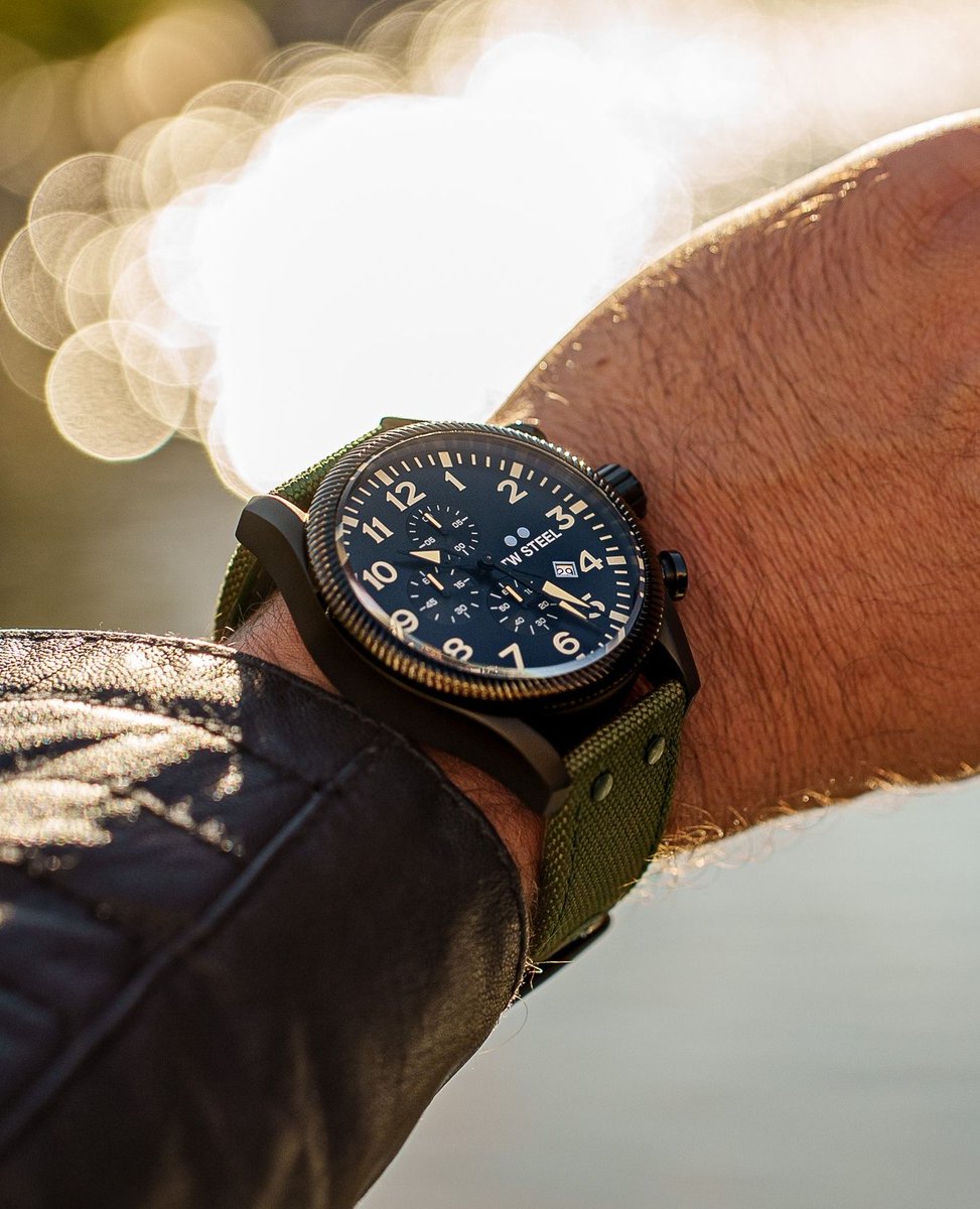 twsteel's tweet photo. Wristwear with an attitude. TW Steel - making every moment count with bold design and unparalleled craftsmanship. Your time, your style.
#TWSteel #VolanteCollection #TW https://t.co/RbH1yp9T7r
