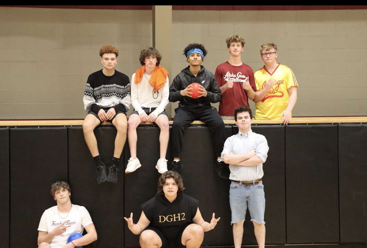 TheREDMOB's tweet photo. Dodgeball Tournament ‼️
🆚Everyone
⏰1:00-3:00
🗓️2/12
📍Legacy Gym’s
Sign up to make a team! 8 people per team, $100 per team. Winner gets to play the teaches. DM for the signup link‼️ https://t.co/UkWkOAUJe8