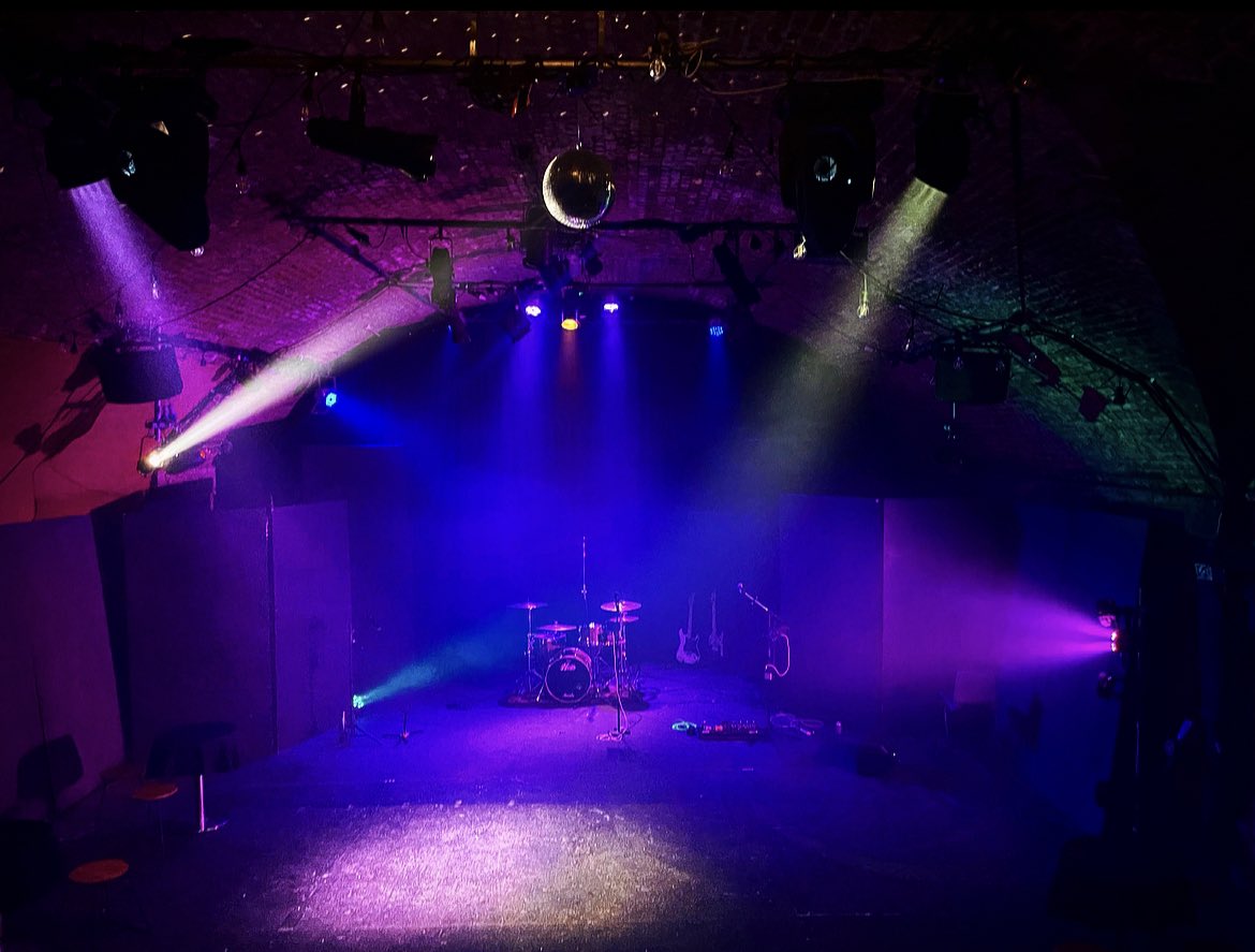 53two's tweet photo. One last time you beautiful arch! You, in your present, dragged-together, begged, borrowed & stolen state, have served us more than well. Tomorrow, the builders move in & you get the treatment you deserve! #Manchester, we just keep on growingโฆ for you! ๐๐ #Theatre #Mcr https://t.co/4iVBt0aiKB