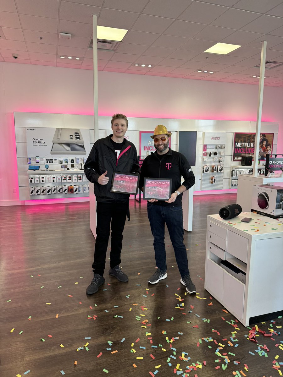 Em Stefan tweet media