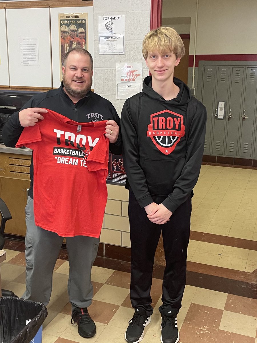Big thanks to Mr. Huelskamp for being part of the Dream Team. ⁦<a href="/TroyTrojanBball/">Troy Trojan Basketball</a>⁩