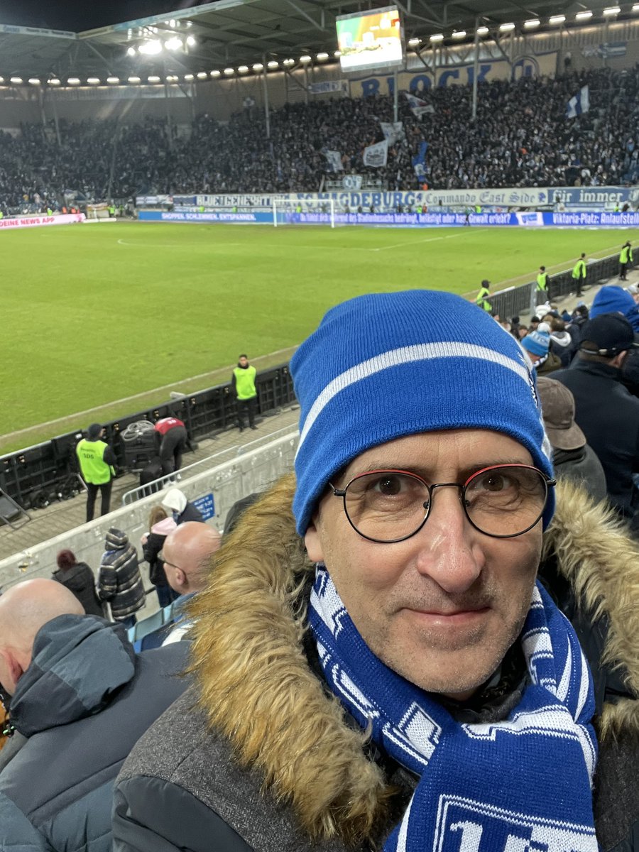 FDP_MD's tweet photo. Gekämpft bis zum Abpfiff und das leistungsgerechte Remis erzwungen. Neuzugang Emir Kuhinja wird in der Nachspielzeit eingewechselt und macht das 1:1. Kämpfen und siegen! #SPORTSTADT #FCMFCH #EINMALIMMER https://t.co/QyR2Z881ss