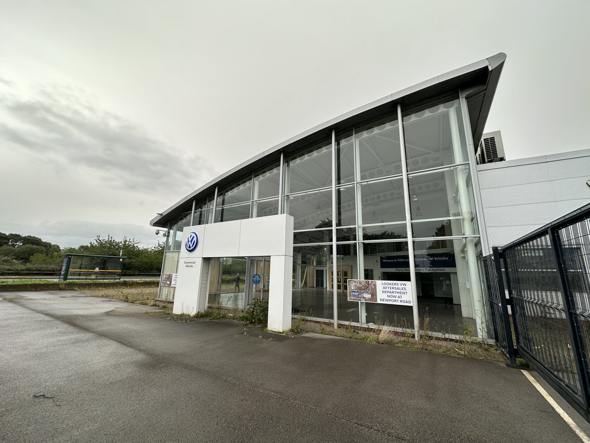 EachEstate's tweet photo. #Car #Showroom / #Sales at #TS17
Former Vw Commercial Vehicles #Thornaby
Mandale Road To Let 12,682 sf
https://t.co/OTVEuAokAa
A modern purpose built 2 storey vehicle showroom built to a typical 1st generation hanger..
At the corner of Harewood & Mandale Road in a prominent.. https://t.co/YLcsTyYmwq