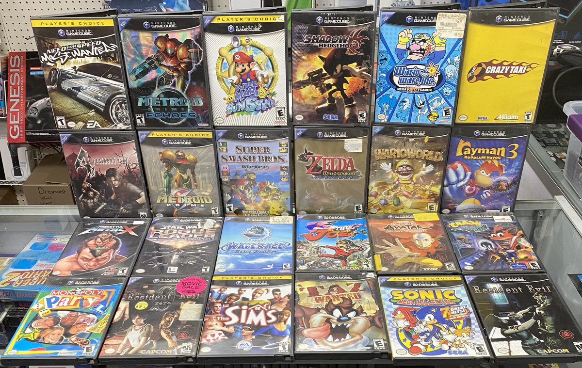 PlayRavenGames's tweet photo. The Game trade ins keep on coming! Got in a nice lot of Nintendo goodies today!! https://t.co/F3WOXsoZO0