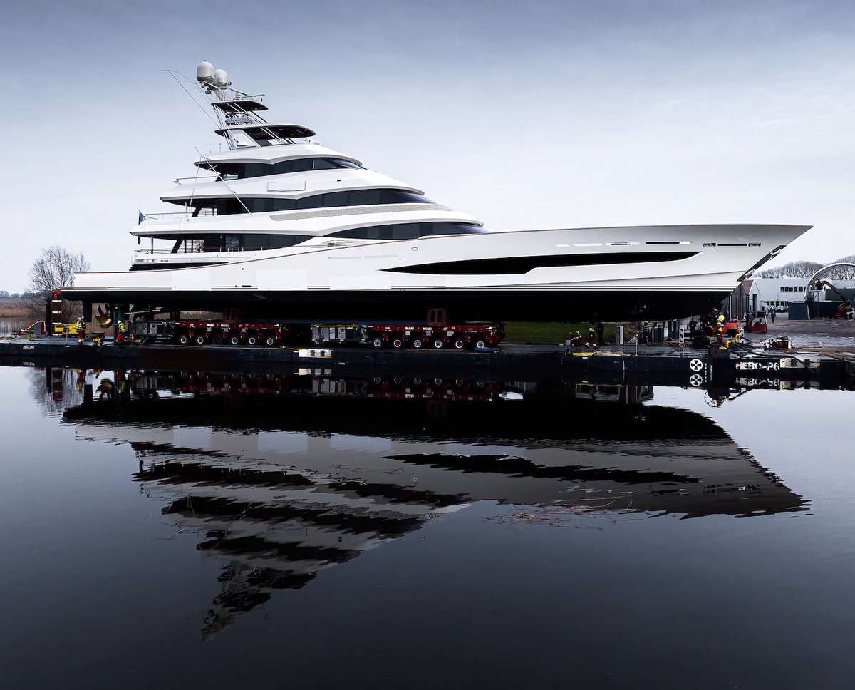 PSciacca23's tweet photo. The World’s Largest Sportfishing Yacht-the 171-foot Project 406 from #royalhuisman and #vripack is here! #yacht #worldsargestyachts #yachtingnews https://t.co/AZ4SmGqIlP