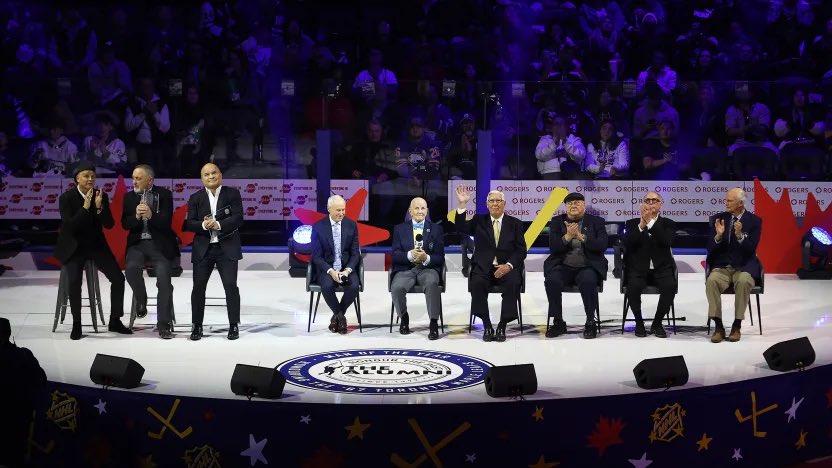 sandropacheco71's tweet photo. The 1967 #TorontoMapleLeafs, a team that was never supposed to win the #StanleyCup, and now, almost 57 years later, still the last #MapleLeafs team to have won. the team was honored as the recipient of the 2024 #KeithMagnuson โ#ManOfTheYearโ #NHL #MakingHistory #LeafsForever https://t.co/bDLLNX5axW