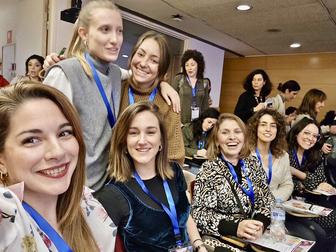 northspain's tweet photo. 7 enfermeras de pediatría,4 comunicaciones,1 jornadas de enfermería.Mucho enseñado y aprendido. ME QUITO EL SOMBRERO ante las nuevas generaciones, sobretodo ante mis jóvenes compañeras. Gracias a las organizadoras y a @TSEUP @jl_cobo @JLorenzoGuerra @HUnivValdecilla https://t.co/uH931FcGF9