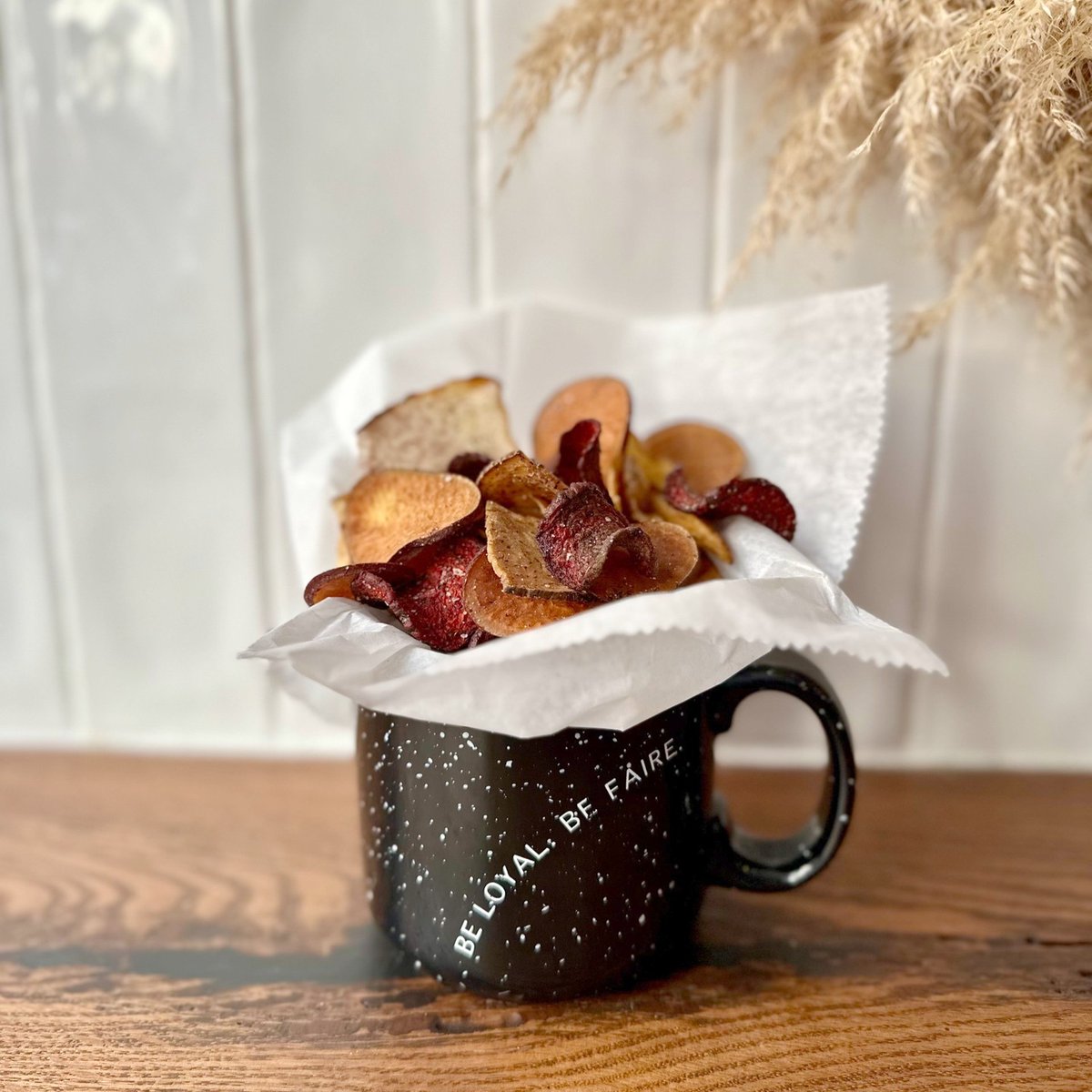 letsbefaire's tweet photo. In the wise words of Shakespeare: 'To chip or not to chip? That is never the question. Always chip!' Enjoy our new #HouseChips (#vegan), made in-house with taro root, beet, sunchoke, and Japanese sweet potato and seasoned with salt and pepper. https://t.co/uwDVvqfsVd https://t.co/rAy0HJ0CsF