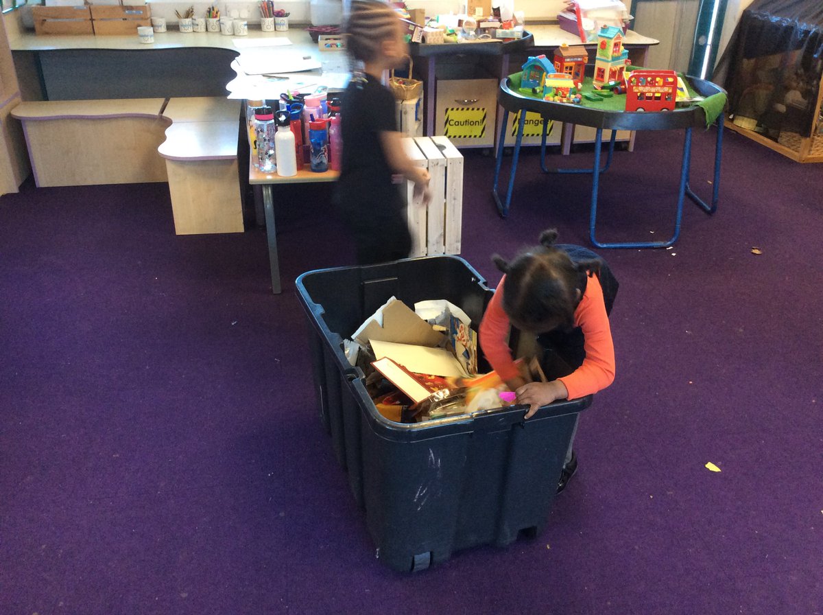 LauraShore6's tweet photo. In Health and Wellbeing today the children have really enjoyed getting creative, making things out of junk modelling and exploring the classroom. #joeyseyfs #joeyshealthandwellbeing @stjs_staveley https://t.co/Qkt4NpGoHk