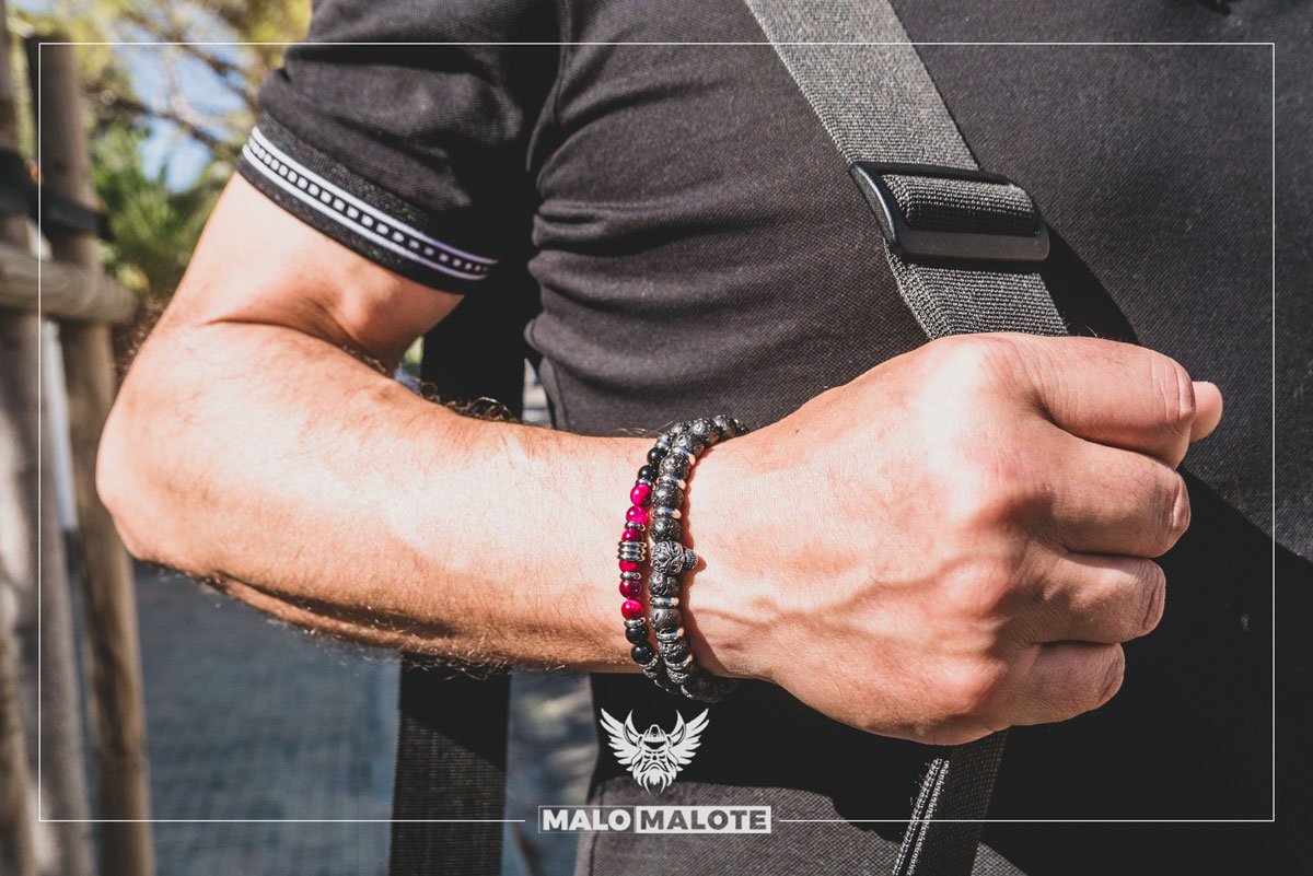 MALOMALOTEcom's tweet photo. ¡Se acerca la temporada más escalofriante del año y en MALOMALOTE estamos listos para agregar un toque de estilo y misterio a tu Halloween! Nuestras pulseras de Calaveras para Halloween son la elección perfecta para com...  https://t.co/xR5tVipj64 https://t.co/6BdRXWQLct