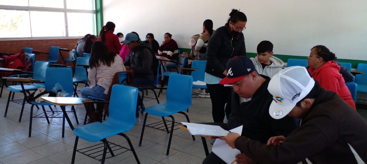 IEEASLP_sgs's tweet photo. Recepción de documentos de personas interesadas en certificarse en educación básica y aplicación de exámenes reconocimiento de saberes con apoyo de jóvenes de S.S. en Cbta 143 de Santa María del Rio, Tec. docente responsable José Manuel Rodríguez.
#santamariadelrio #ieea_sgs https://t.co/UdDEf6GBcG