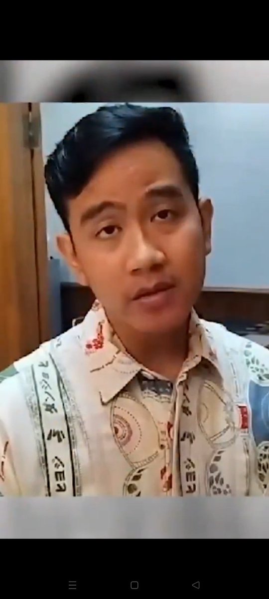 Orang inikah yang ngomong itu...
Dia Calon Wakil Presiden Indonesia ❓

Yakin dia orangnya yang akan MEMIMPIN para lulusan  S1,S2, Doktor. Atau Profesor, Pakar Hukum, Para Jendral, Hakim, Jaksa, DPR, MPR, Mentri, Komisaris, Gubernur, sampai Kepling dll..

IPK nya cuma 2,3 loh...