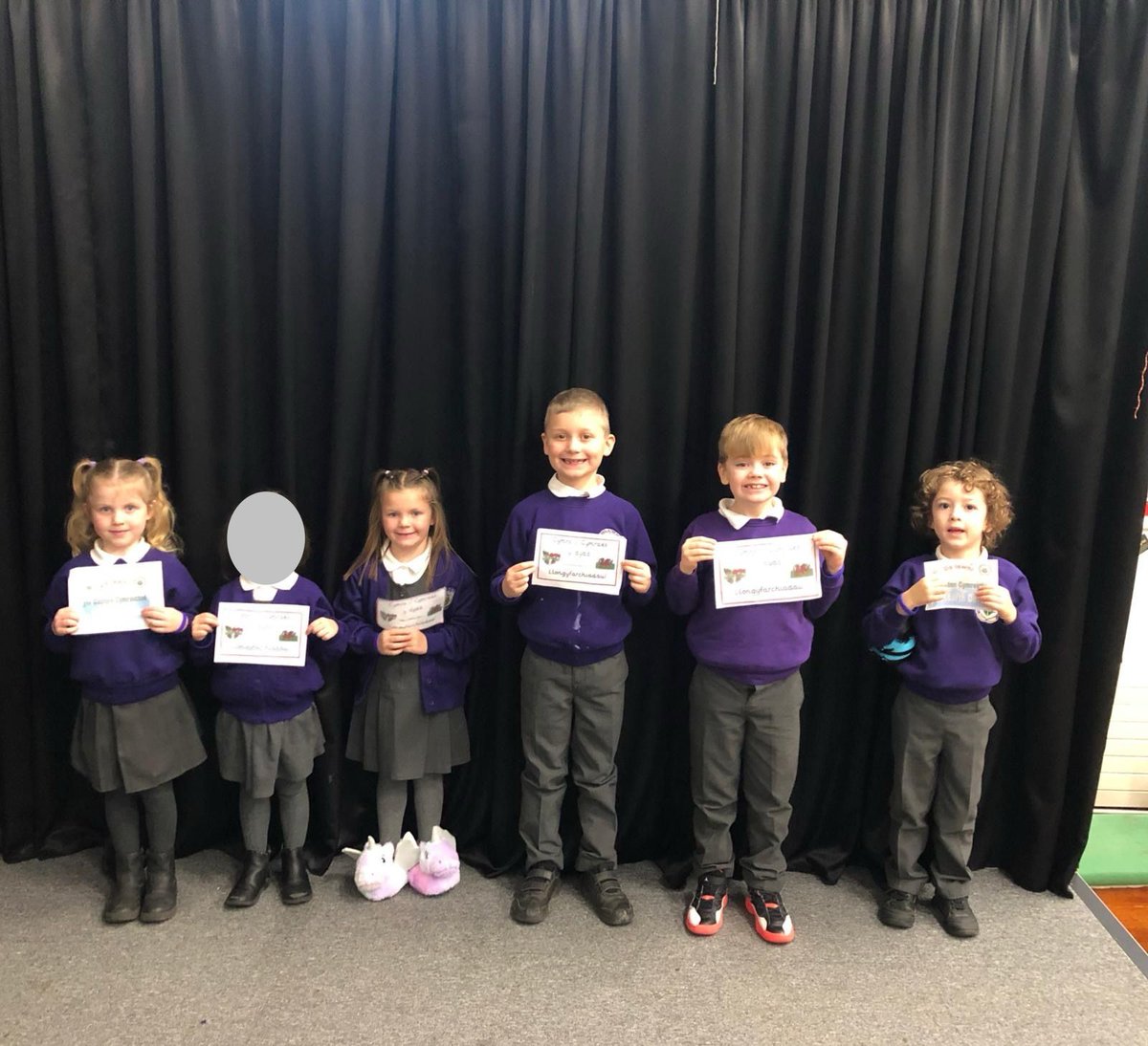 Dr C Richards a Mr D Terfel tweet media