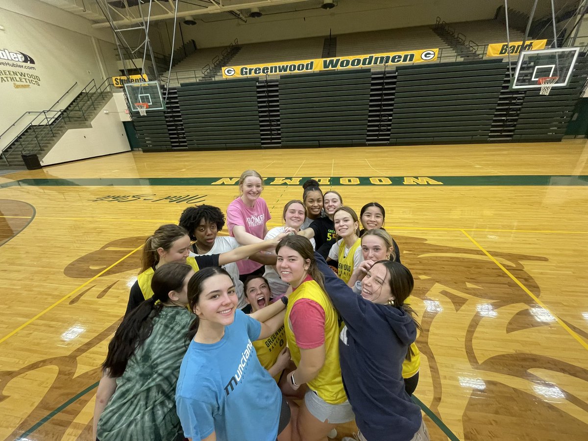 GWladyWoodmenbball tweet media