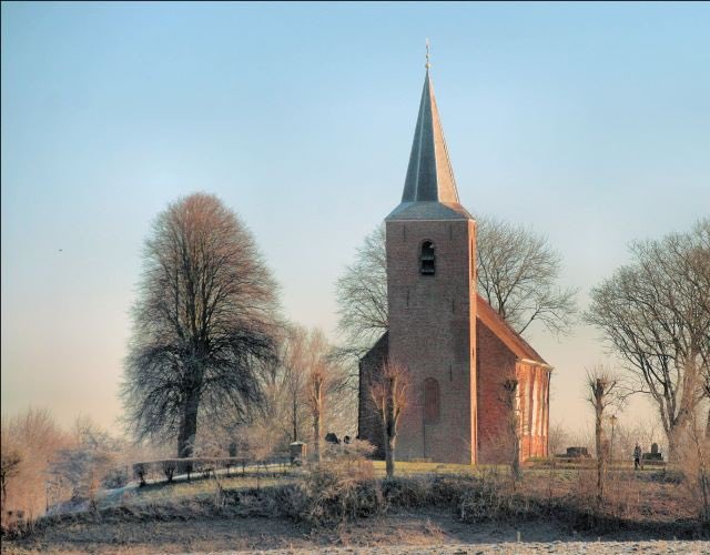 Morgen op de agenda: Maria Lichtmis Wintertocht: wandelen (15 km) langs de 💒⛪️ van Leermens, 't Zandt, Zeerijp &amp; Eenum! Met poëzie, muziek, expo’s &amp; meer leuks ❤️ en lekkers 😋! Info >> 
kerkalspodium.nl/nl/activiteite…