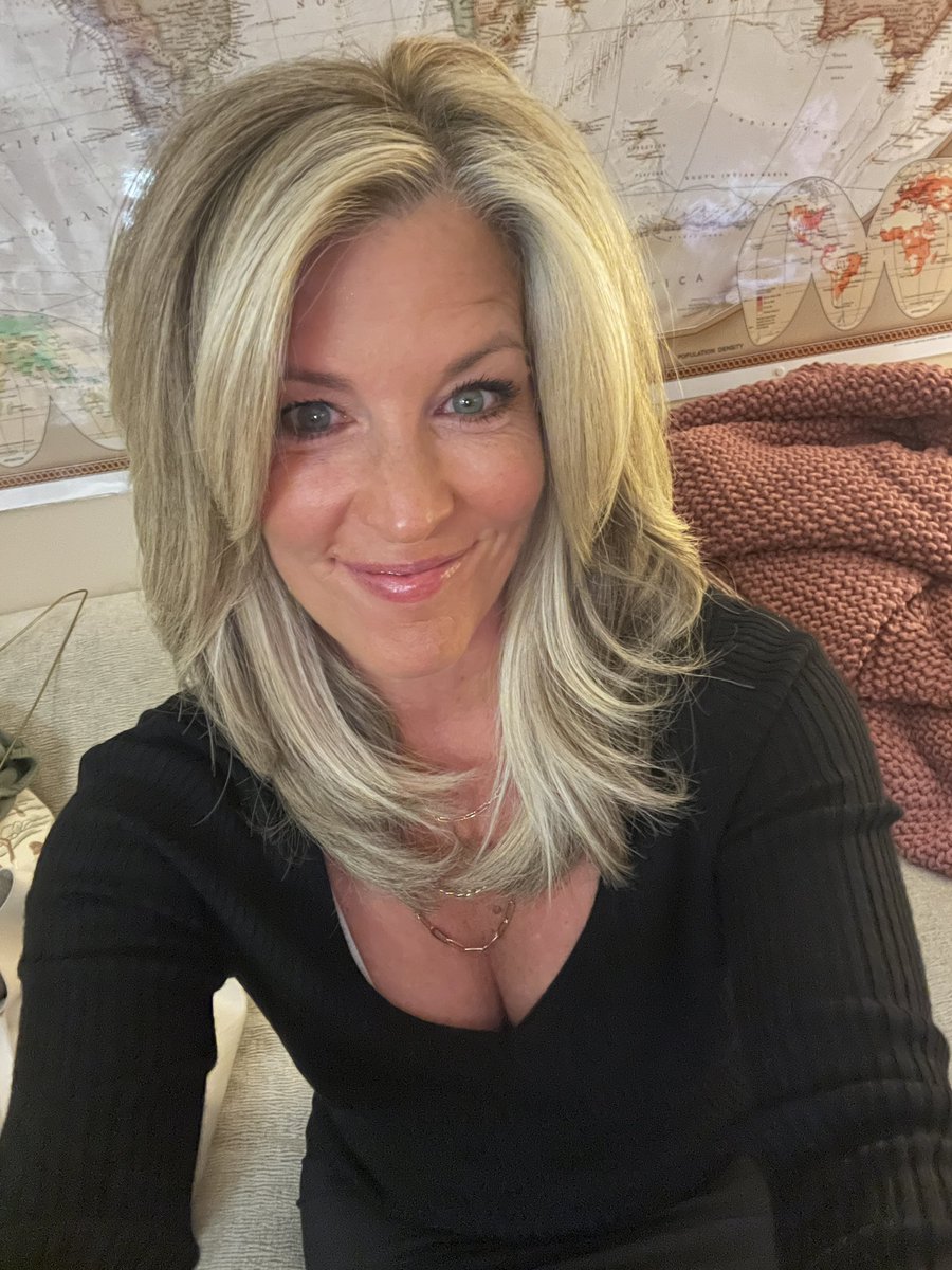 Laura Wright tweet media