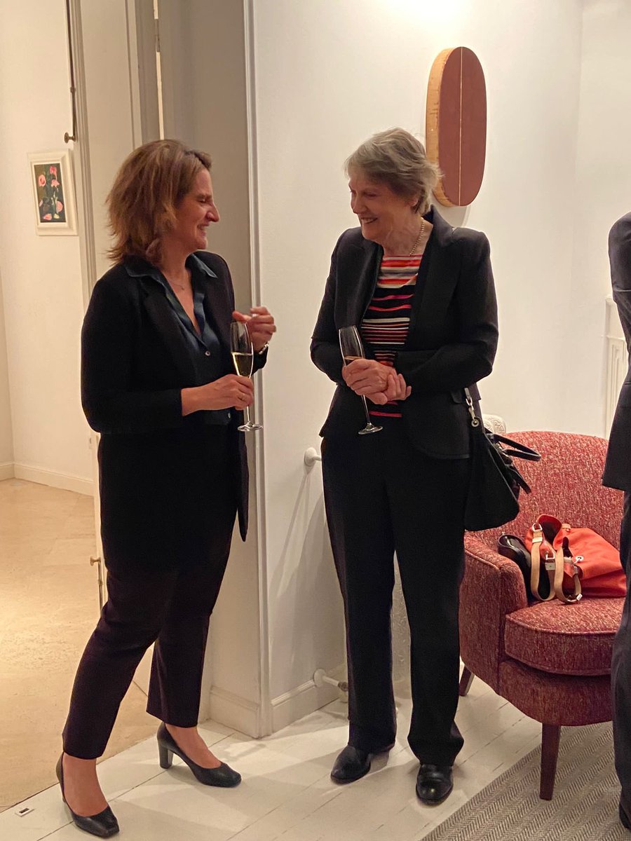 NZinSpain's tweet photo. It was our honour to host Rt Hon @helenclarknz at the New Zealand Official Residence last week. Among an inspirational room of Spanish friends, including @Teresaribera, we enjoyed a lively and forward-looking discussion about some of the great global challenges of our times. https://t.co/rntyKUlb78