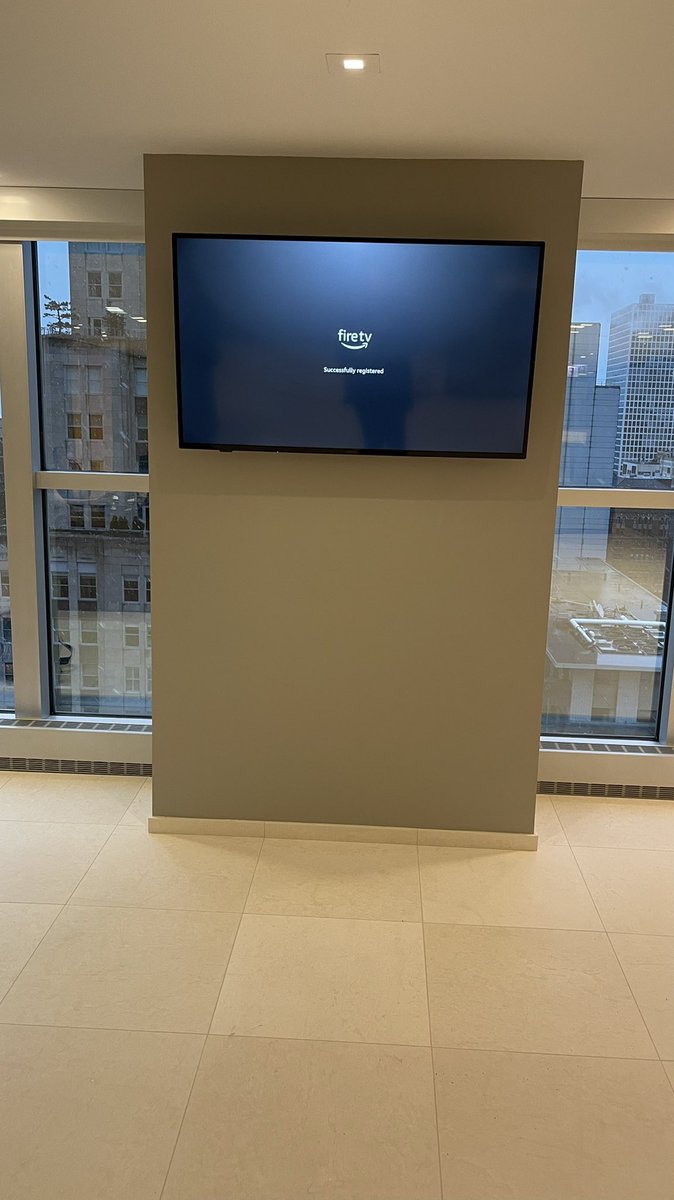HDInstalls's tweet photo. TV installation Chicago - 900 N Michigan Chicago IL 60610  waiting lobby at Financial Services office TV wall mounting by @HDInstalls https://t.co/VcQiuA69Bi