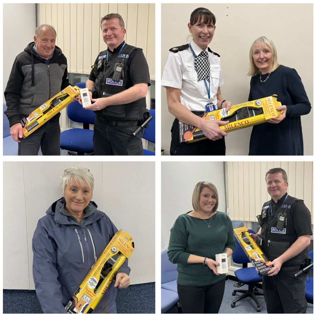HagRuberyCops's tweet photo. The lucky winners of our #OpEnzyme events’ prize draws have been to collect their rewards.
It follows a series of sessions in North Worcs focusing on working with partners to combat a rise in car key burglaries.
Read more ➡️ https://t.co/RHs7ZaxyMF https://t.co/i4o1uvk5U6