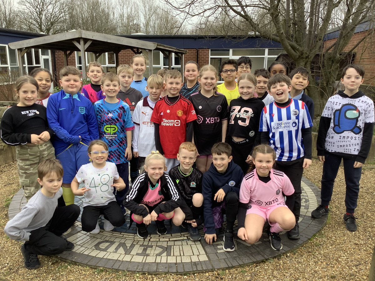 MissBroomeClass's tweet photo. 5B were #AgentsOfLove today as they celebrated #NSPCCNumberDay 🫶 https://t.co/V08oJUfGCz