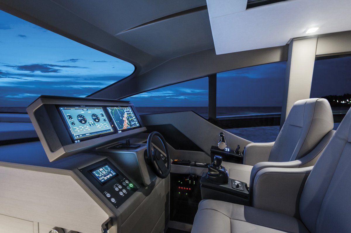 pershingyacht's tweet photo. Take control and drive to the peak of performance at an impressive top speed of 50 knots while savouring the view all the way.
Pershing 7X. The Lightspeed.
#TheDominantSpecies
#TheLightspeed
#EngineeredToThrill
https://t.co/nehelg0raX https://t.co/kKAnkBVyKS